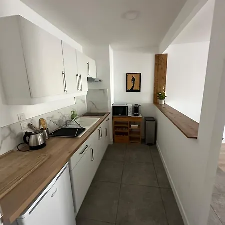 Apartment Grand T2 Cosy A Deux Pas De Bordeaux, Arkea Arena, Netflix, Wifi, Nespresso